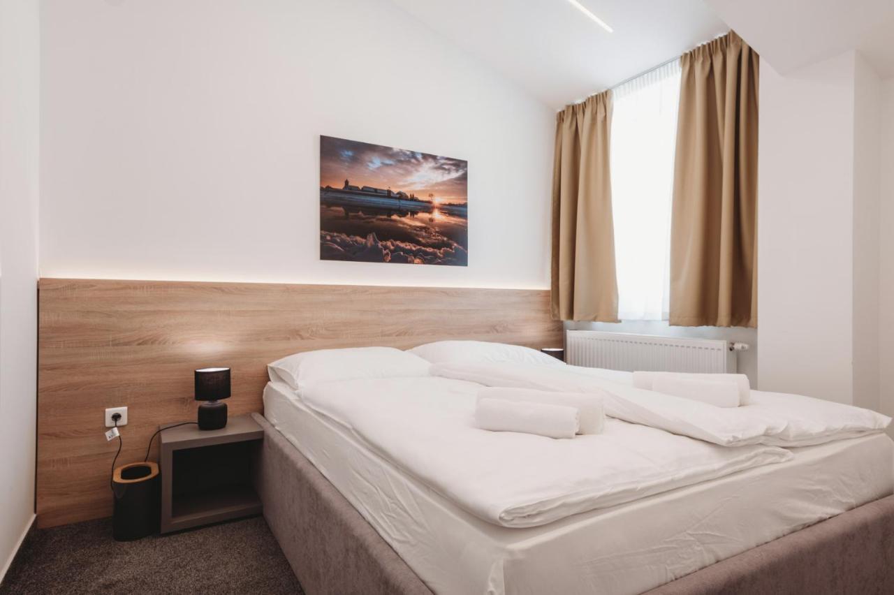 Hotel Bells Osijek Exteriér fotografie